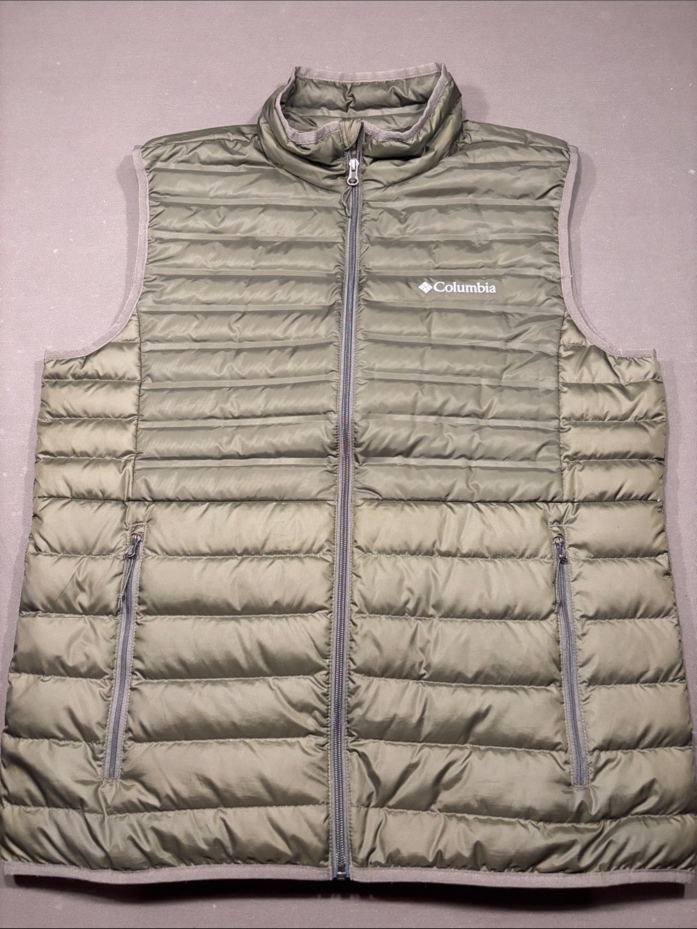 Columbia Men's Quilted Packable Vest in Olive Green